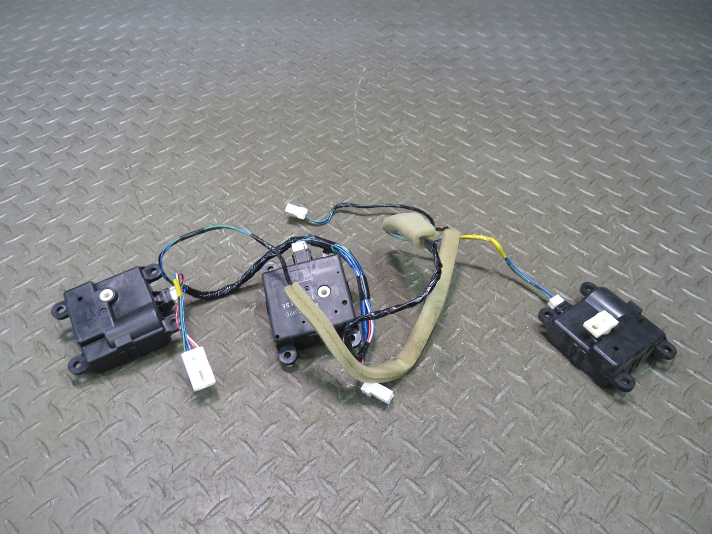09-20 Nissan Z34 370Z Set of 3 A/C Heater Flap Door Actuator Motor Wiring OEM