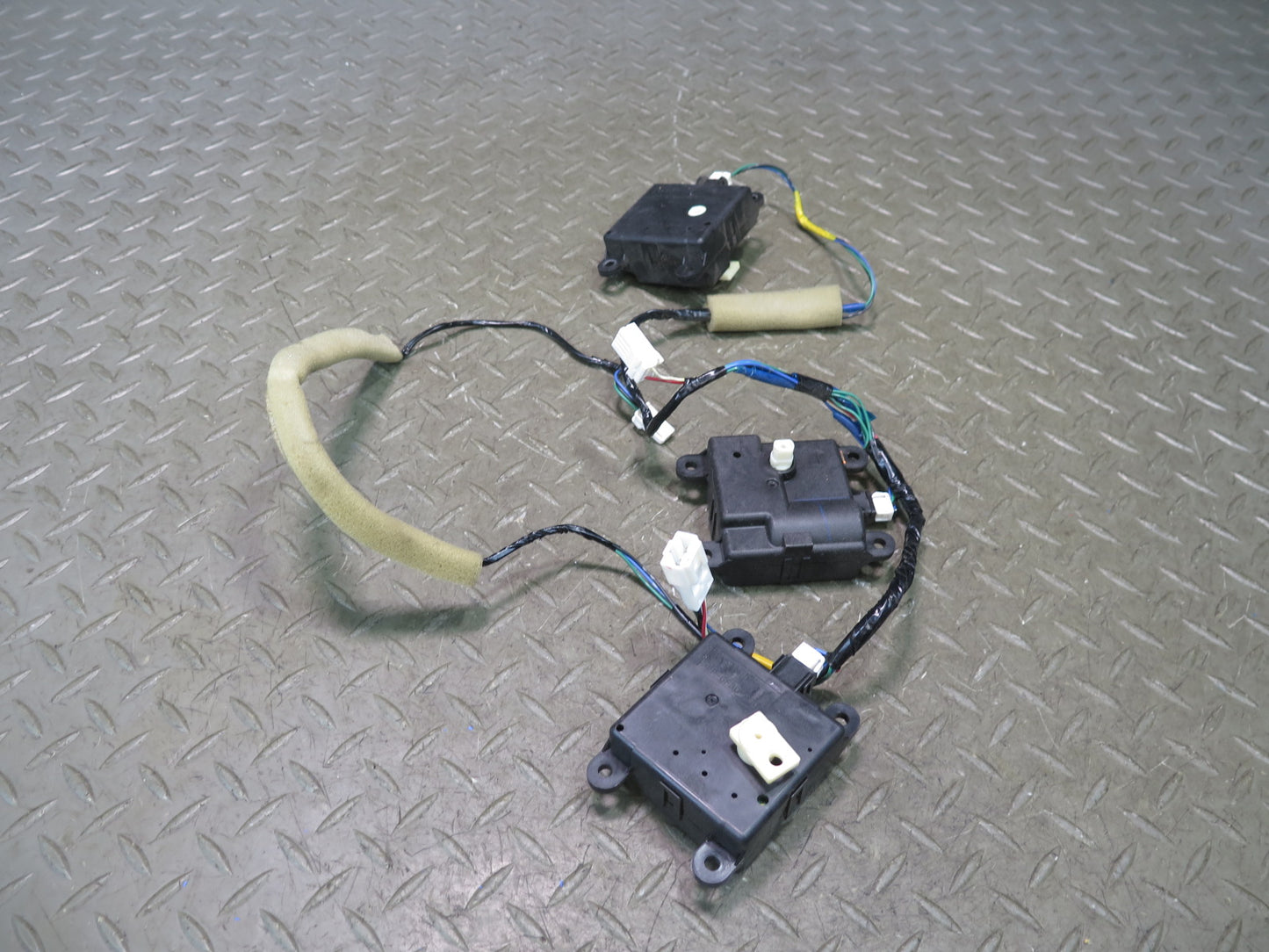 09-20 Nissan Z34 370Z Set of 3 A/C Heater Flap Door Actuator Motor Wiring OEM