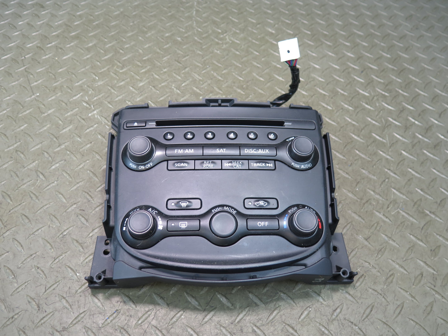 15-20 Nissan 370Z Z34 Nismo A/C Climate Control Radio Stereo Switch Panel OEM