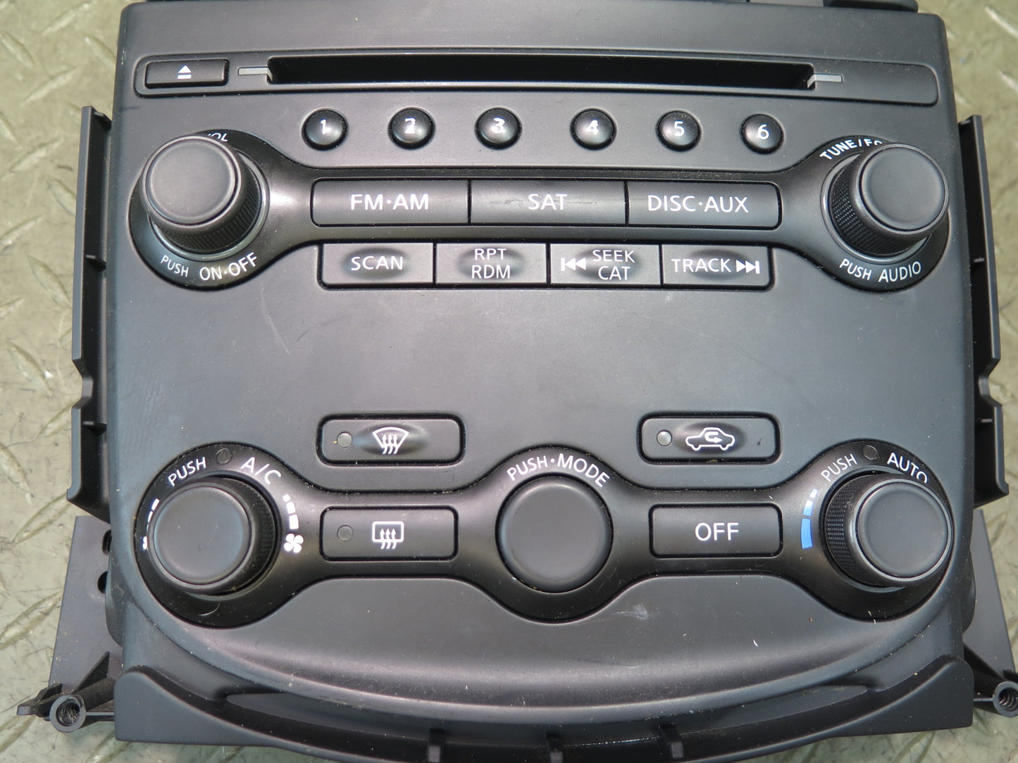 15-20 Nissan 370Z Z34 Nismo A/C Climate Control Radio Stereo Switch Panel OEM