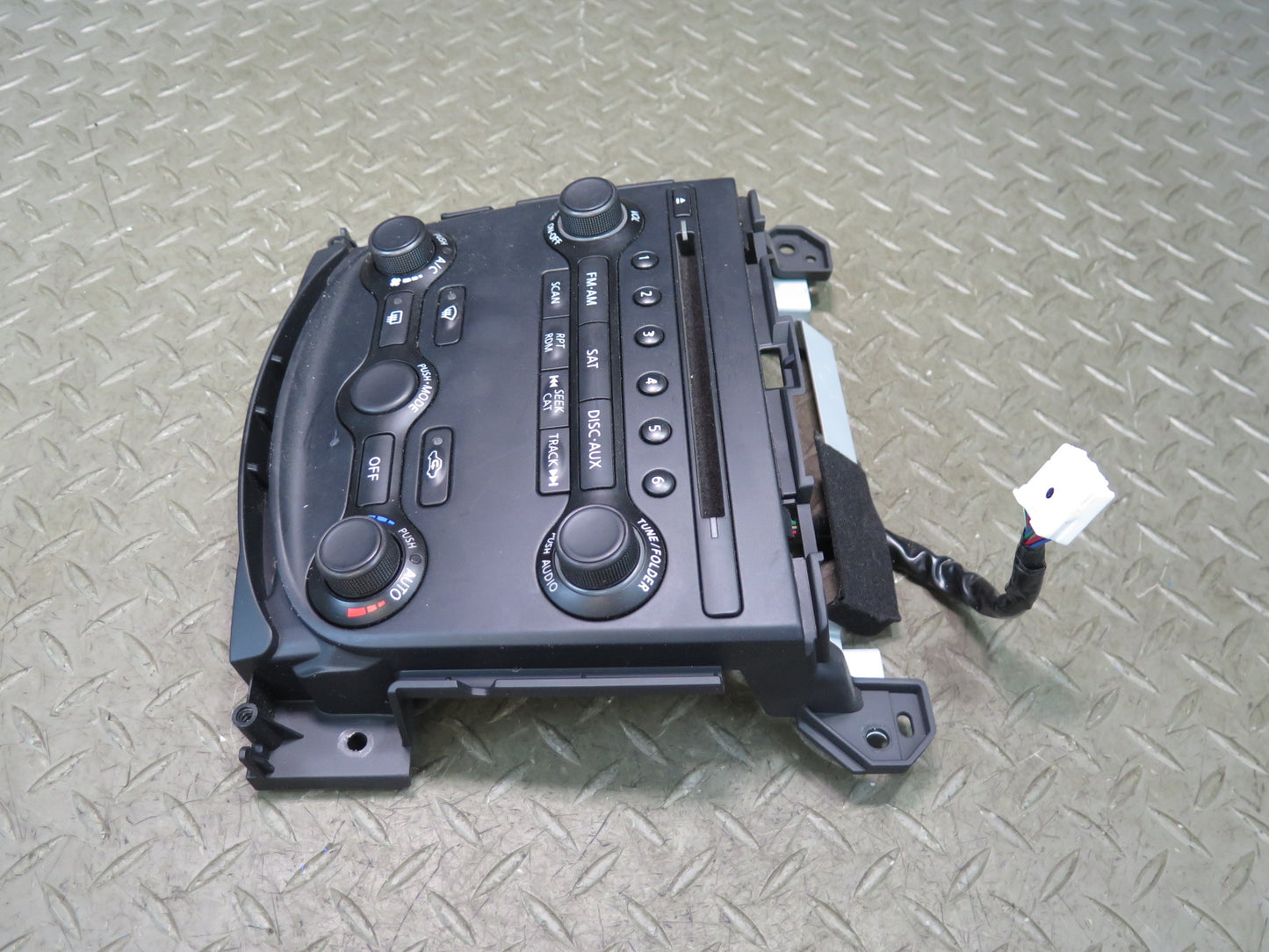 15-20 Nissan 370Z Z34 Nismo A/C Climate Control Radio Stereo Switch Panel OEM