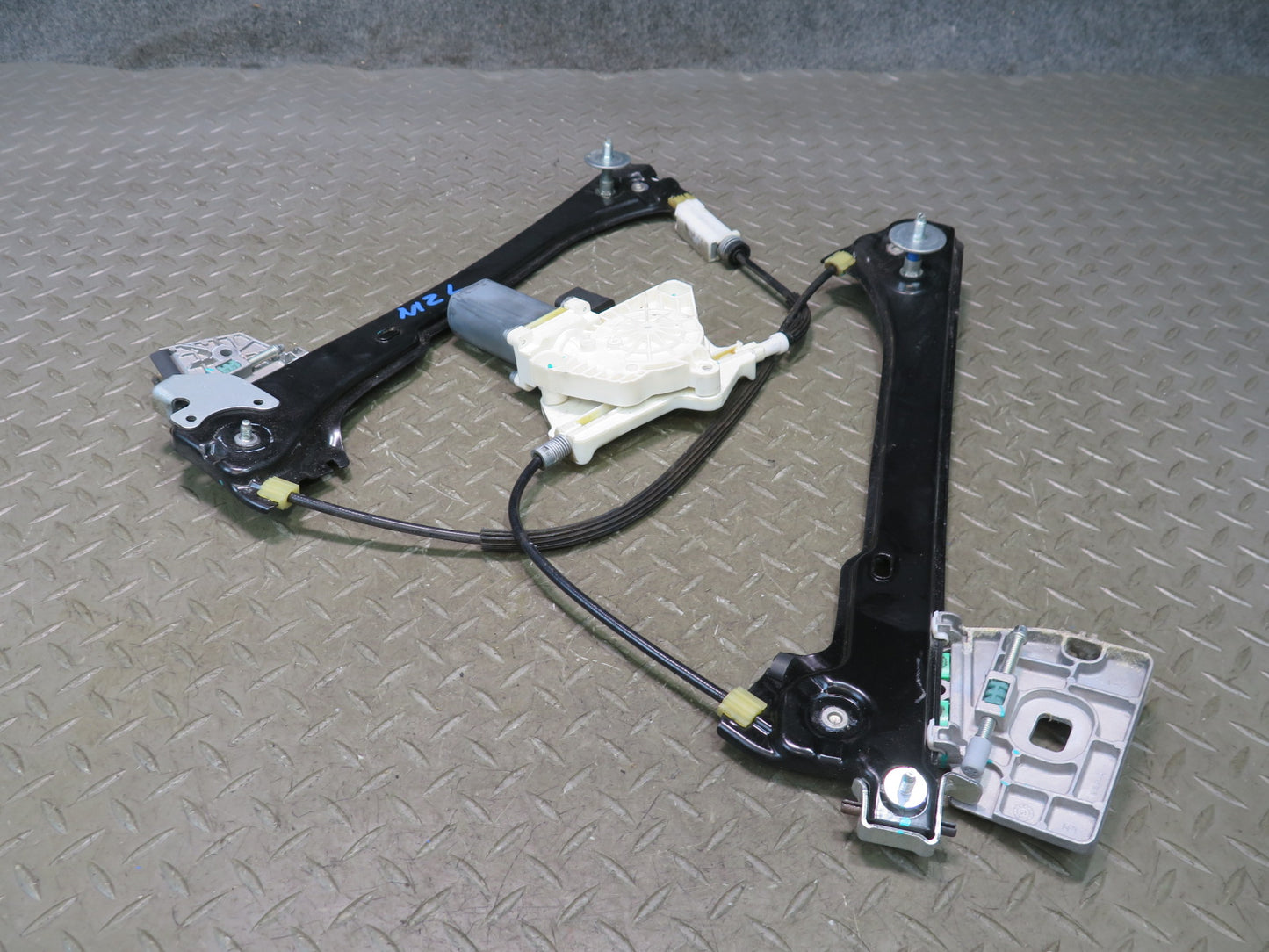 09-20 Nissan 370Z Z34 Left Door Window Regulator w Motor OEM