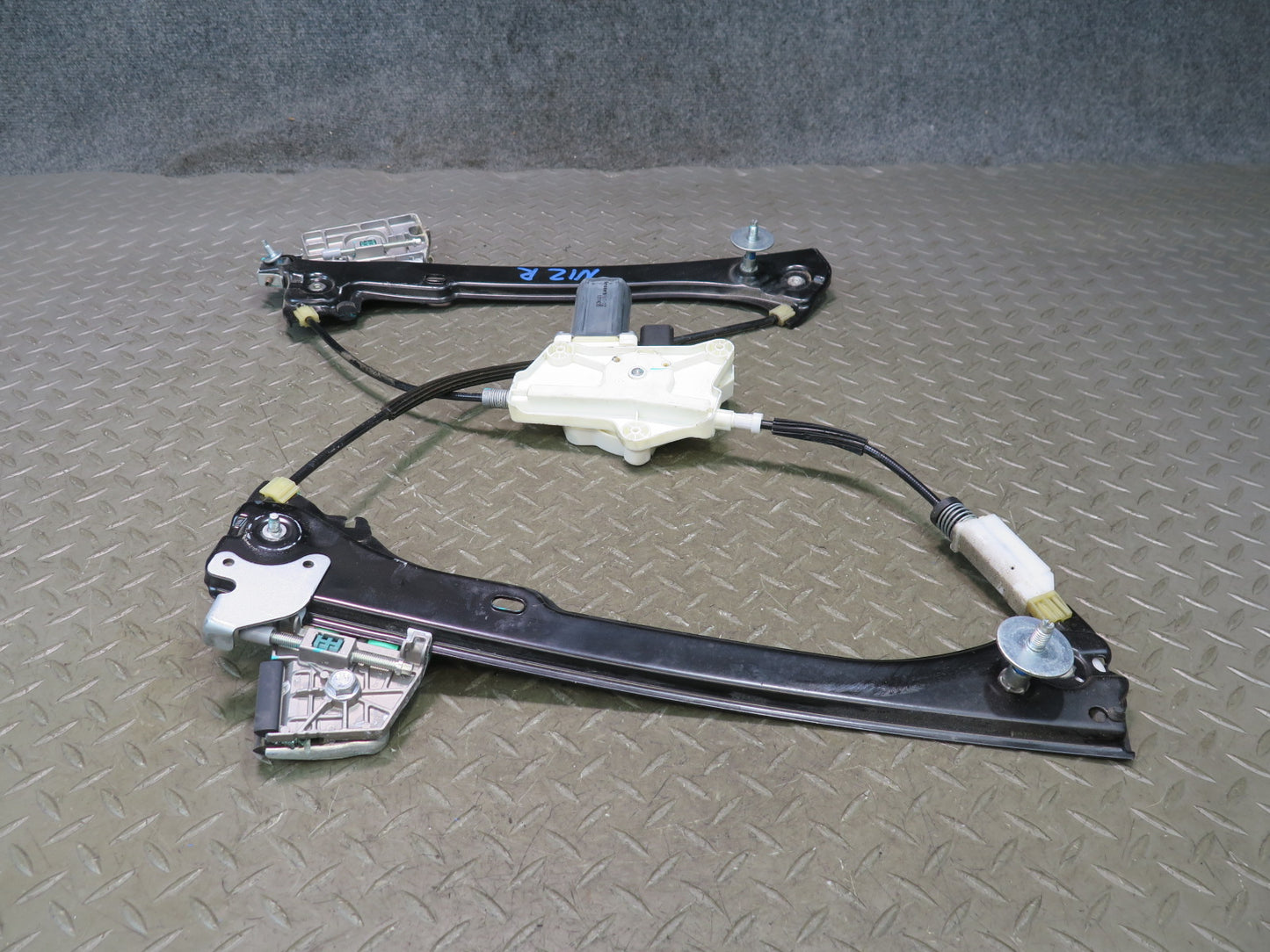 09-20 Nissan 370Z Z34 Right Door Window Regulator w Motor OEM