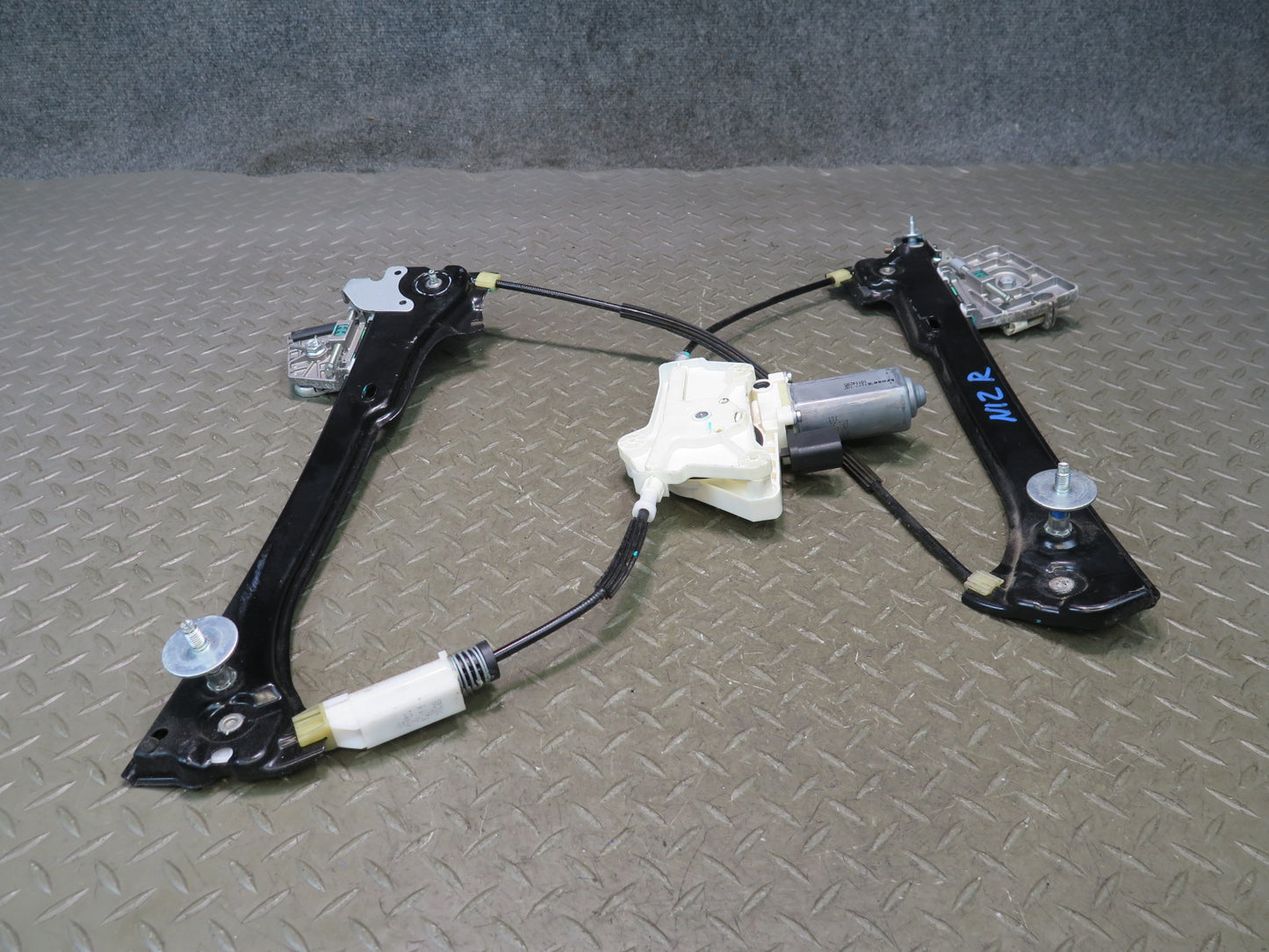 09-20 Nissan 370Z Z34 Right Door Window Regulator w Motor OEM