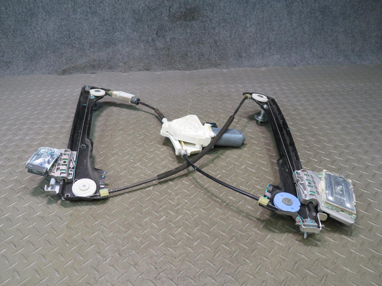 09-20 Nissan 370Z Z34 Right Door Window Regulator w Motor OEM
