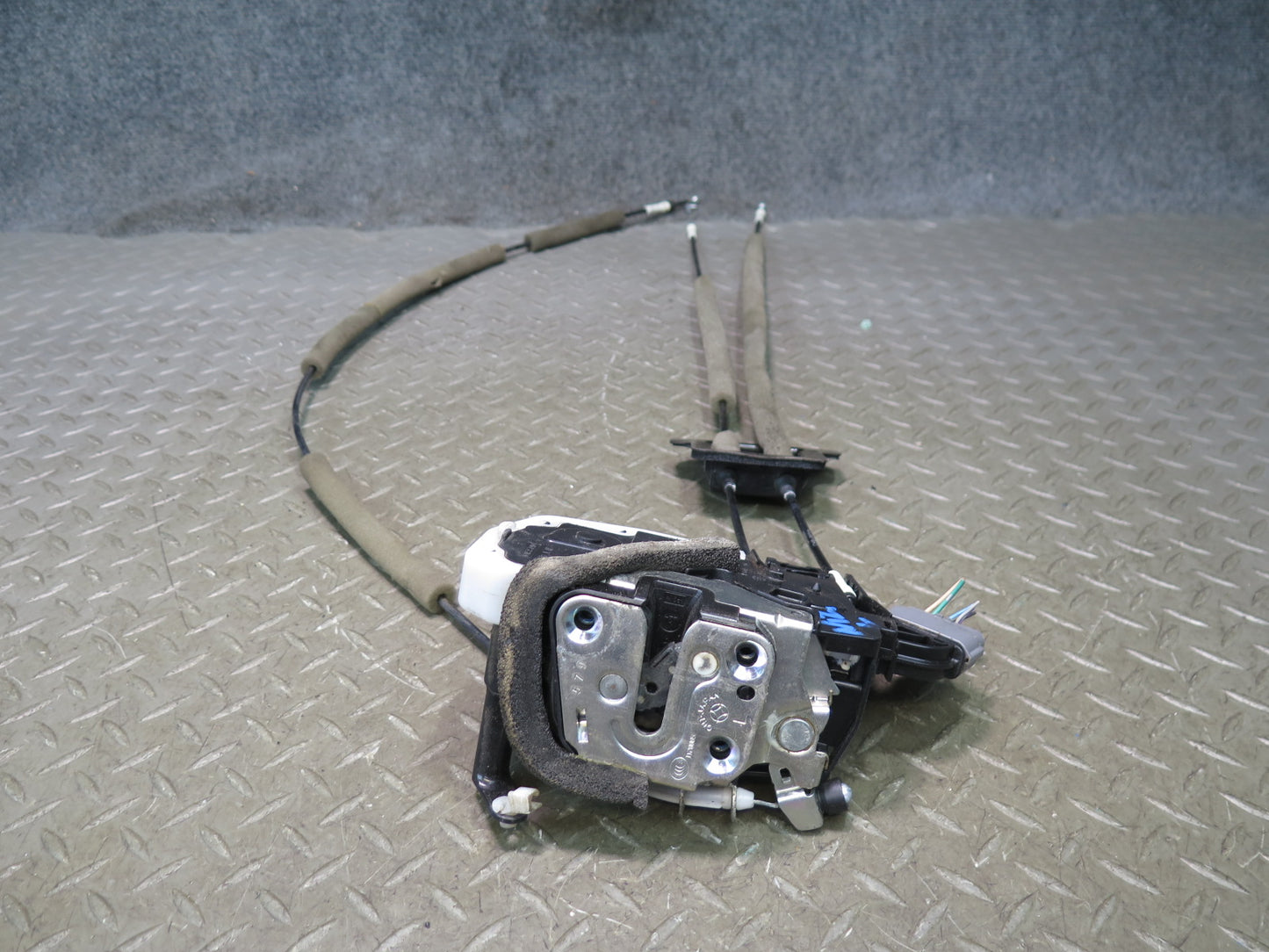 09-20 Nissan 370Z Z34 Front Left Driver Door Lock Latch Actuator OEM