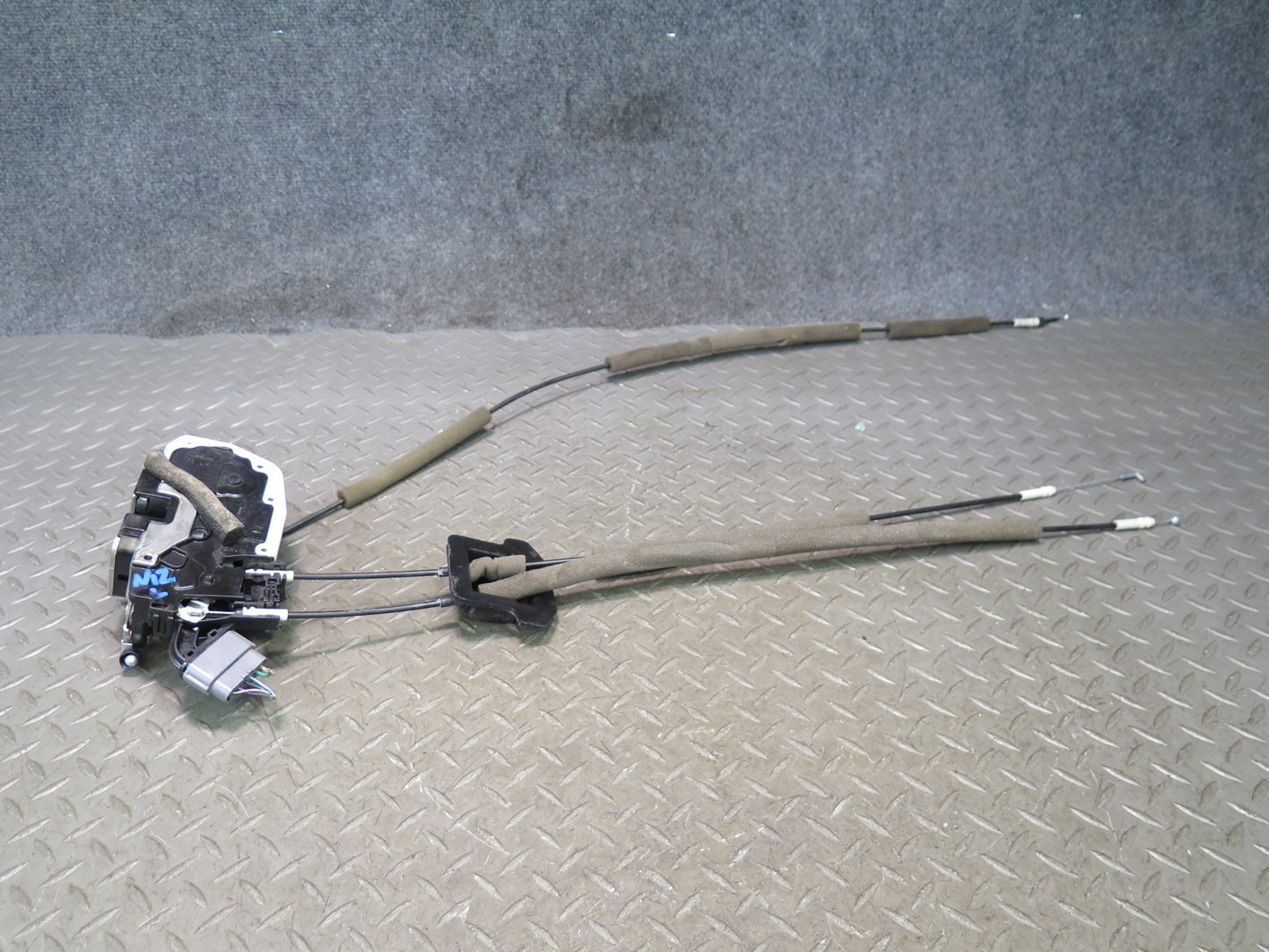 09-20 Nissan 370Z Z34 Front Left Driver Door Lock Latch Actuator OEM