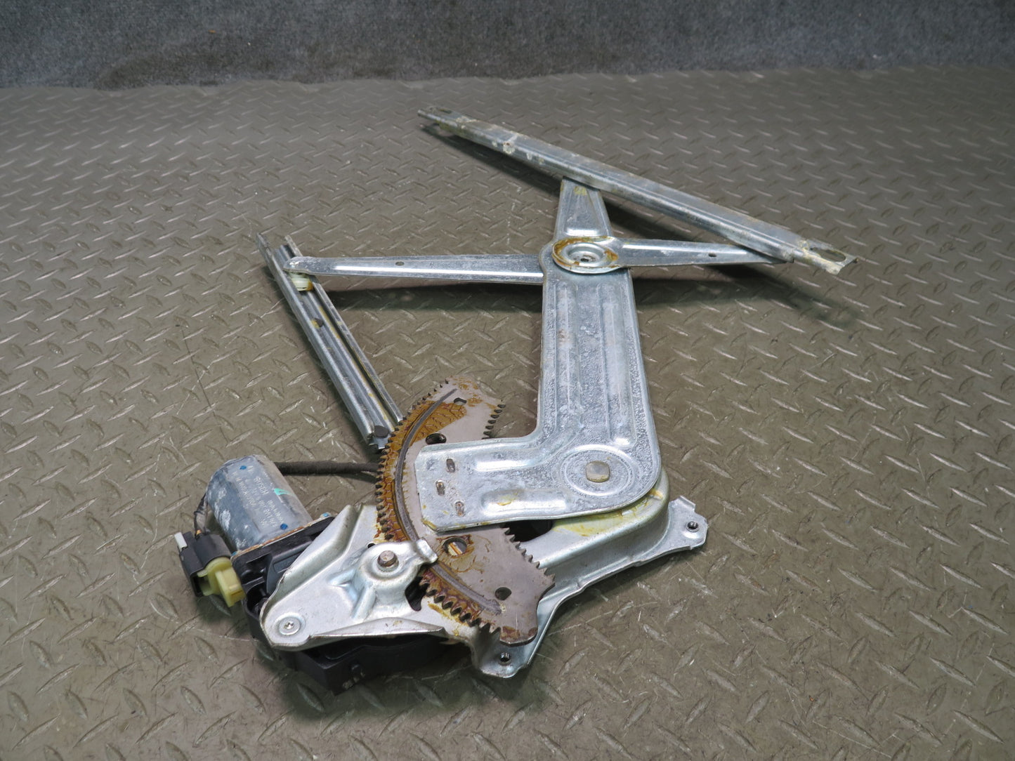 02-08 Dodge RAM 1500 DR Rear Right Door Window Regulator w Motor OEM