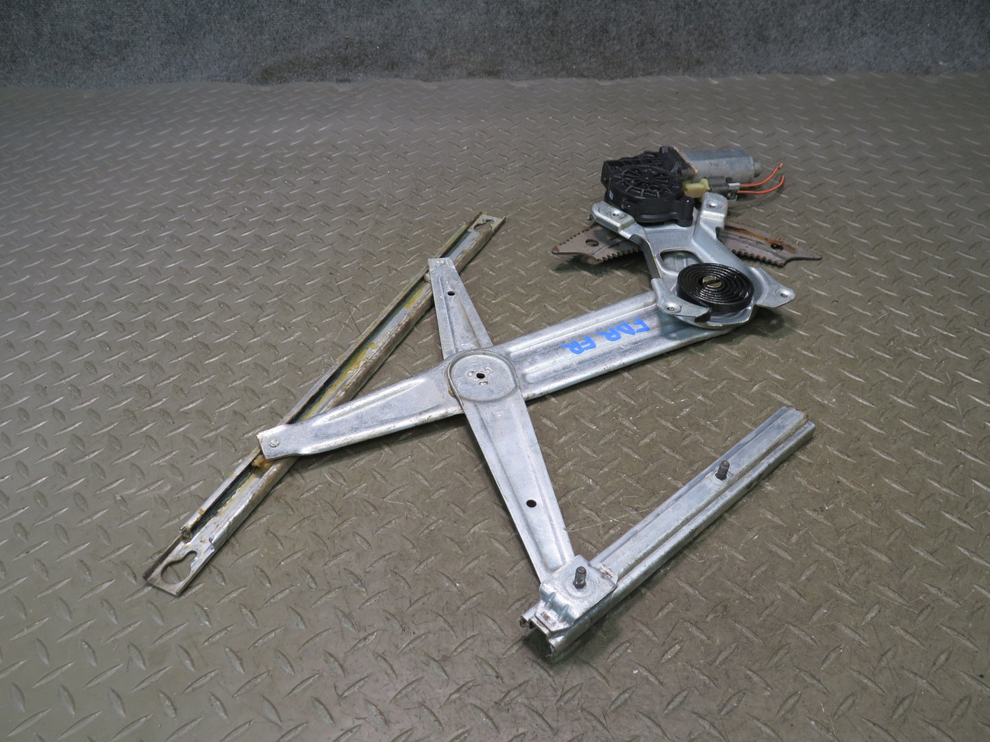 02-08 Dodge RAM 1500 DR Front Right Door Window Regulator w Motor OEM