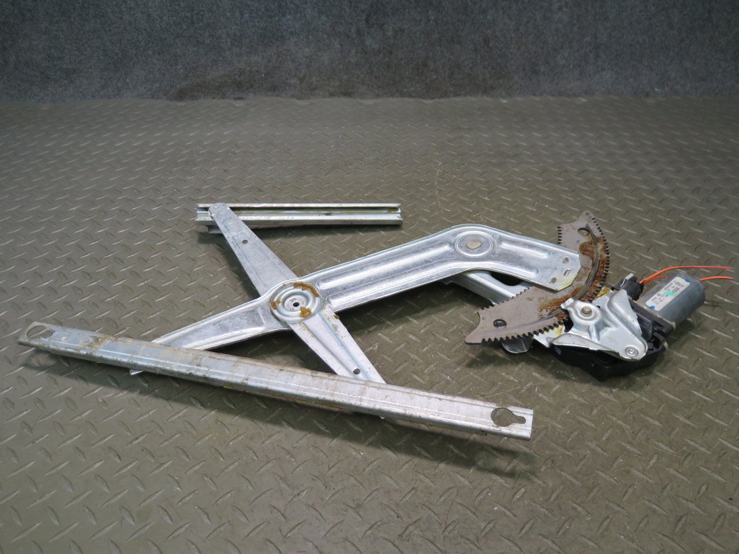 02-08 Dodge RAM 1500 DR Front Right Door Window Regulator w Motor OEM