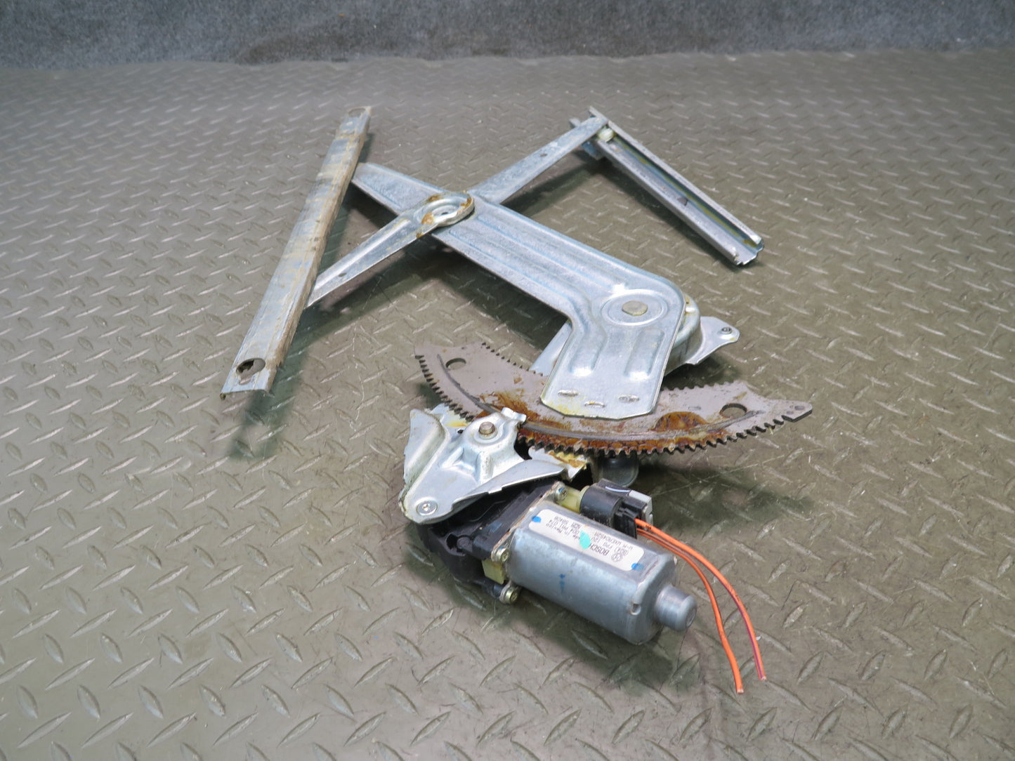 02-08 Dodge RAM 1500 DR Front Right Door Window Regulator w Motor OEM