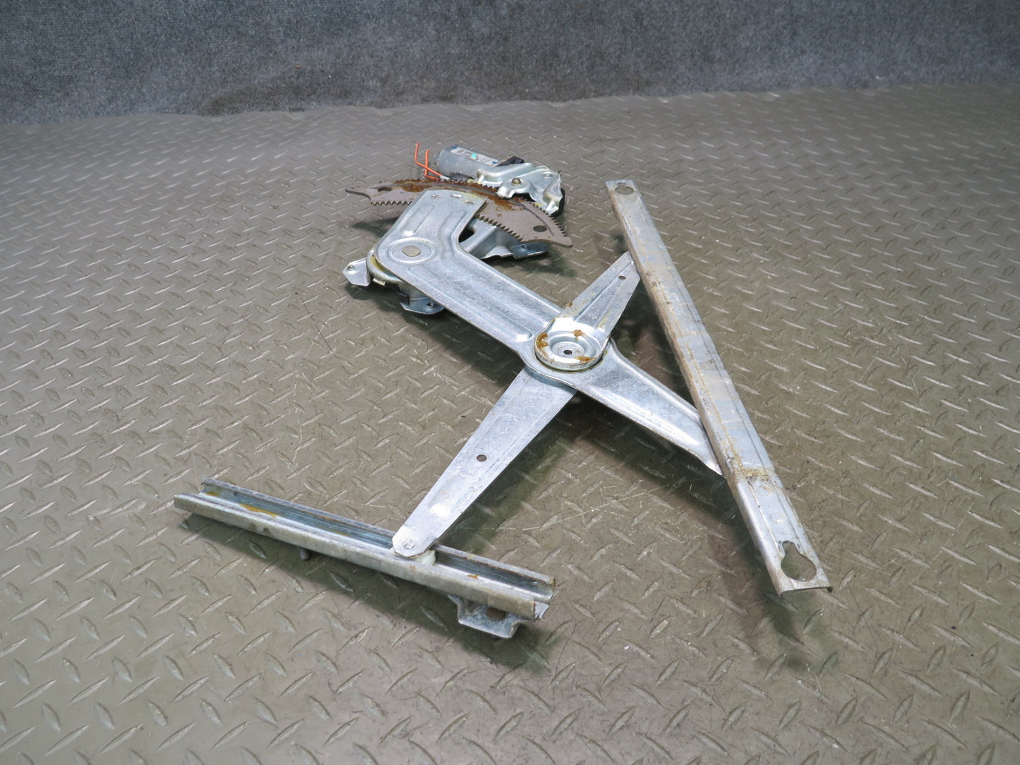 02-08 Dodge RAM 1500 DR Front Right Door Window Regulator w Motor OEM