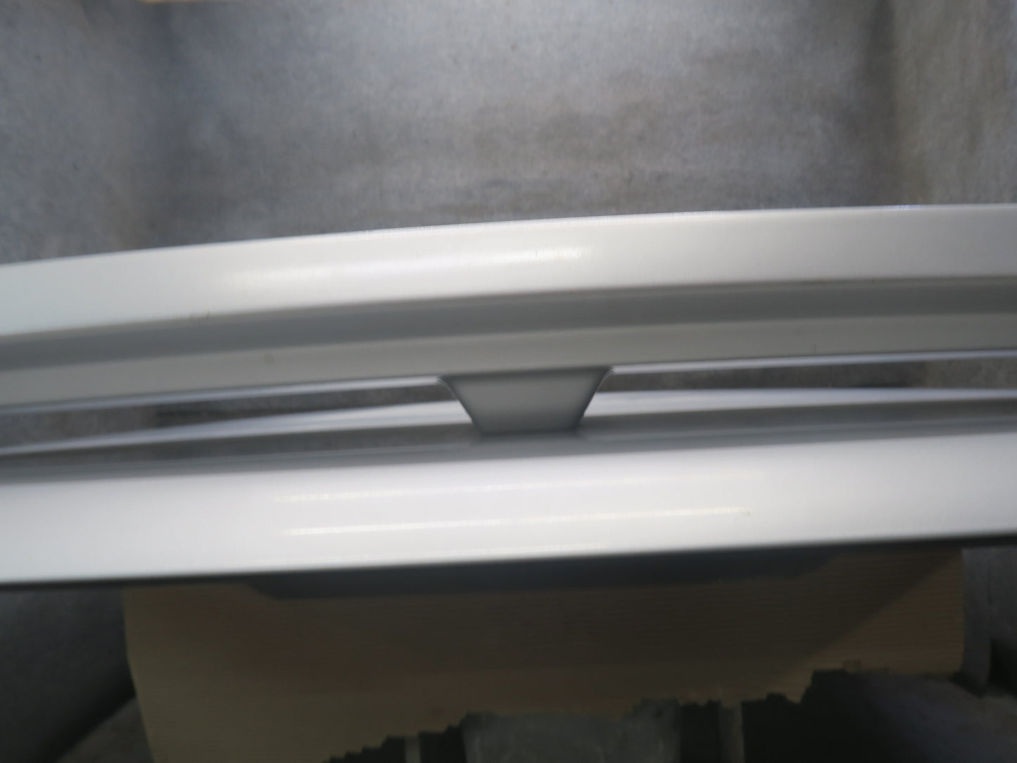 05-06 Dodge RAM SRT10 DR BED Hard Tonneau Cover w Spoiler Bright Silver OEM