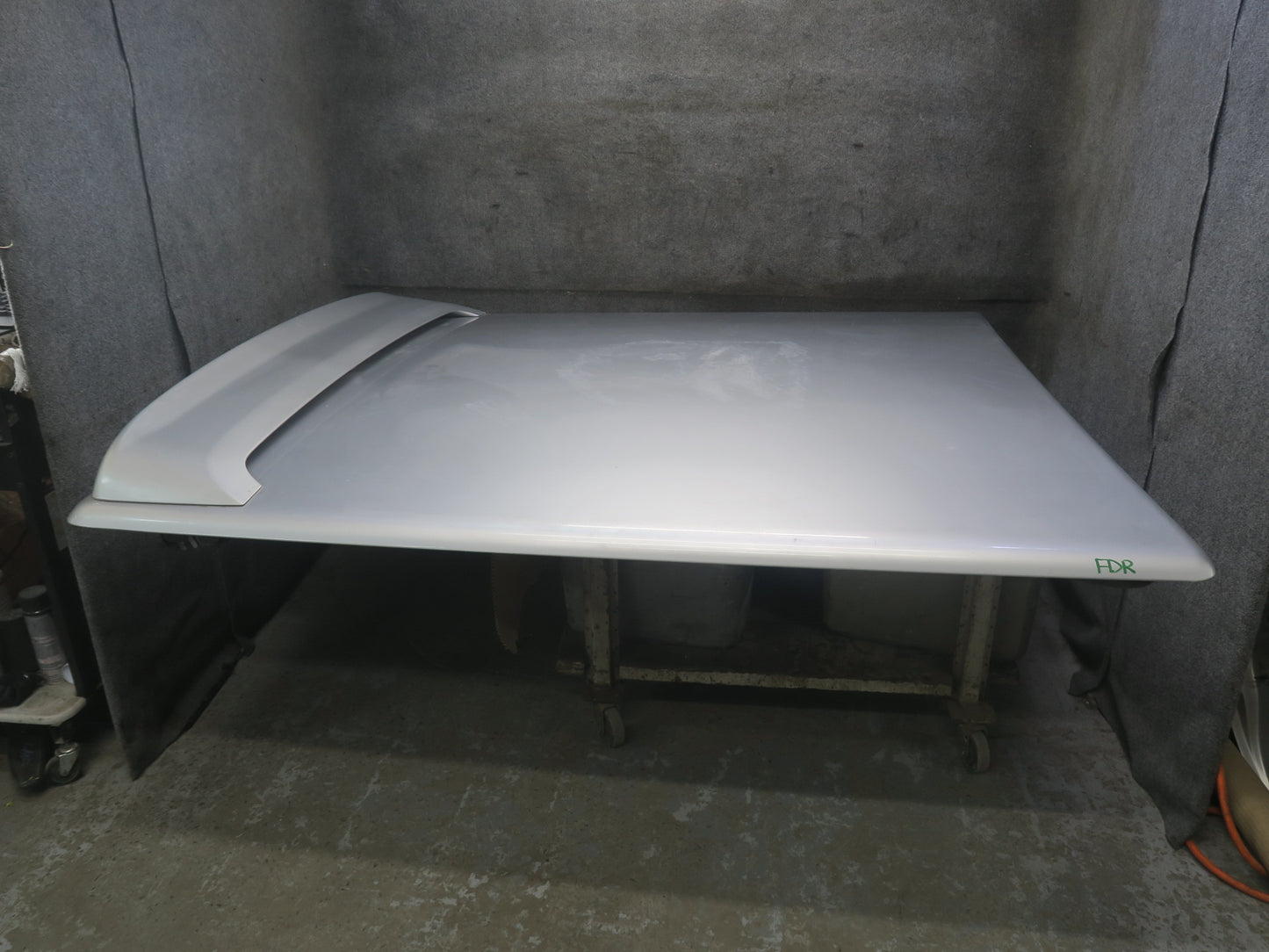 05-06 Dodge RAM SRT10 DR BED Hard Tonneau Cover w Spoiler Bright Silver OEM