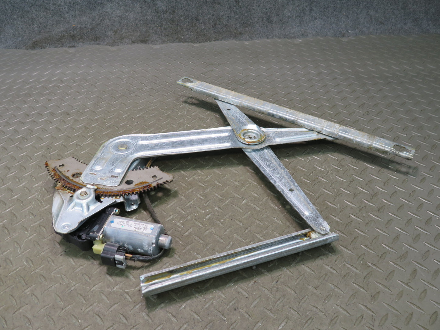 02-08 Dodge RAM 1500 DR Rear Left Door Window Regulator w Motor OEM
