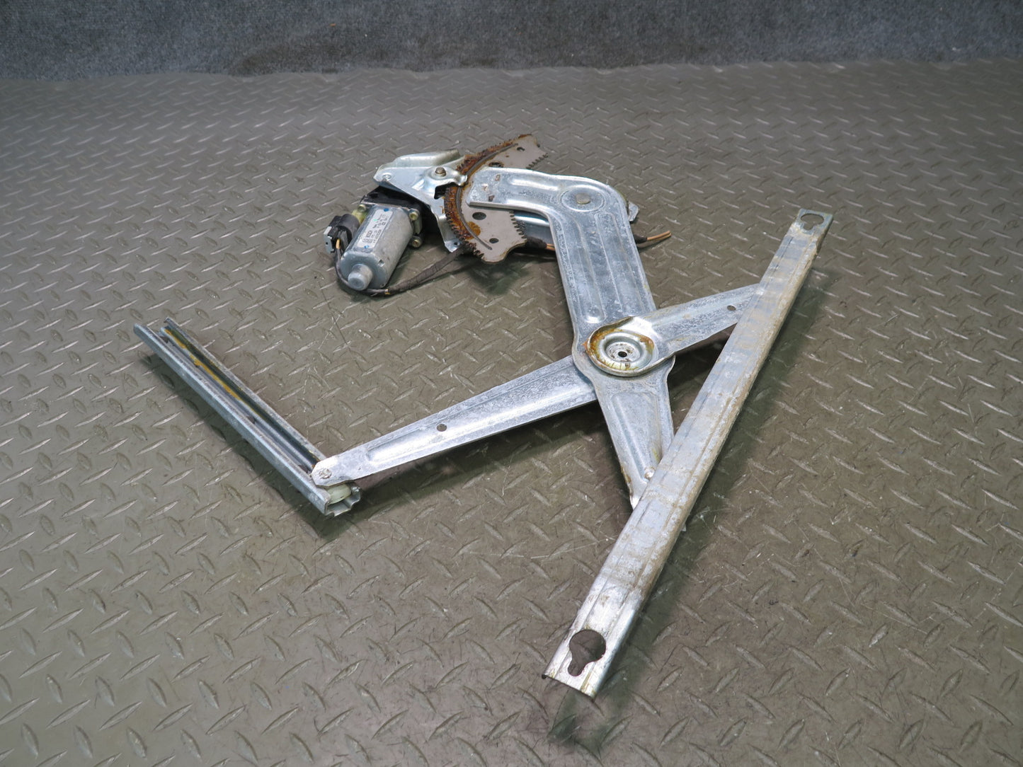 02-08 Dodge RAM 1500 DR Rear Left Door Window Regulator w Motor OEM