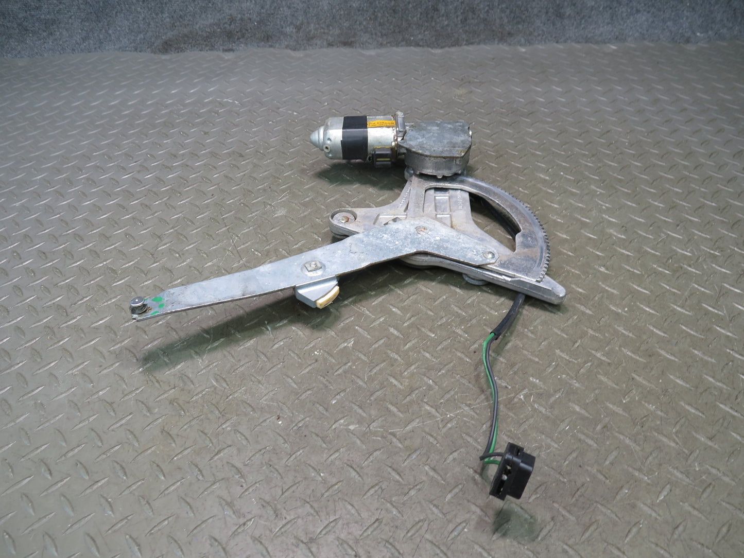 86-91 Mercedes W126 560SEL Sedan Rear Left Door Window Regulator w Motor OEM