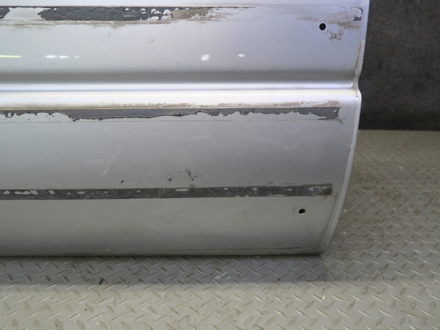 02-08 Dodge RAM 1500 DR Crew CAB Rear Left Door Shell Panel Bright Silver OEM