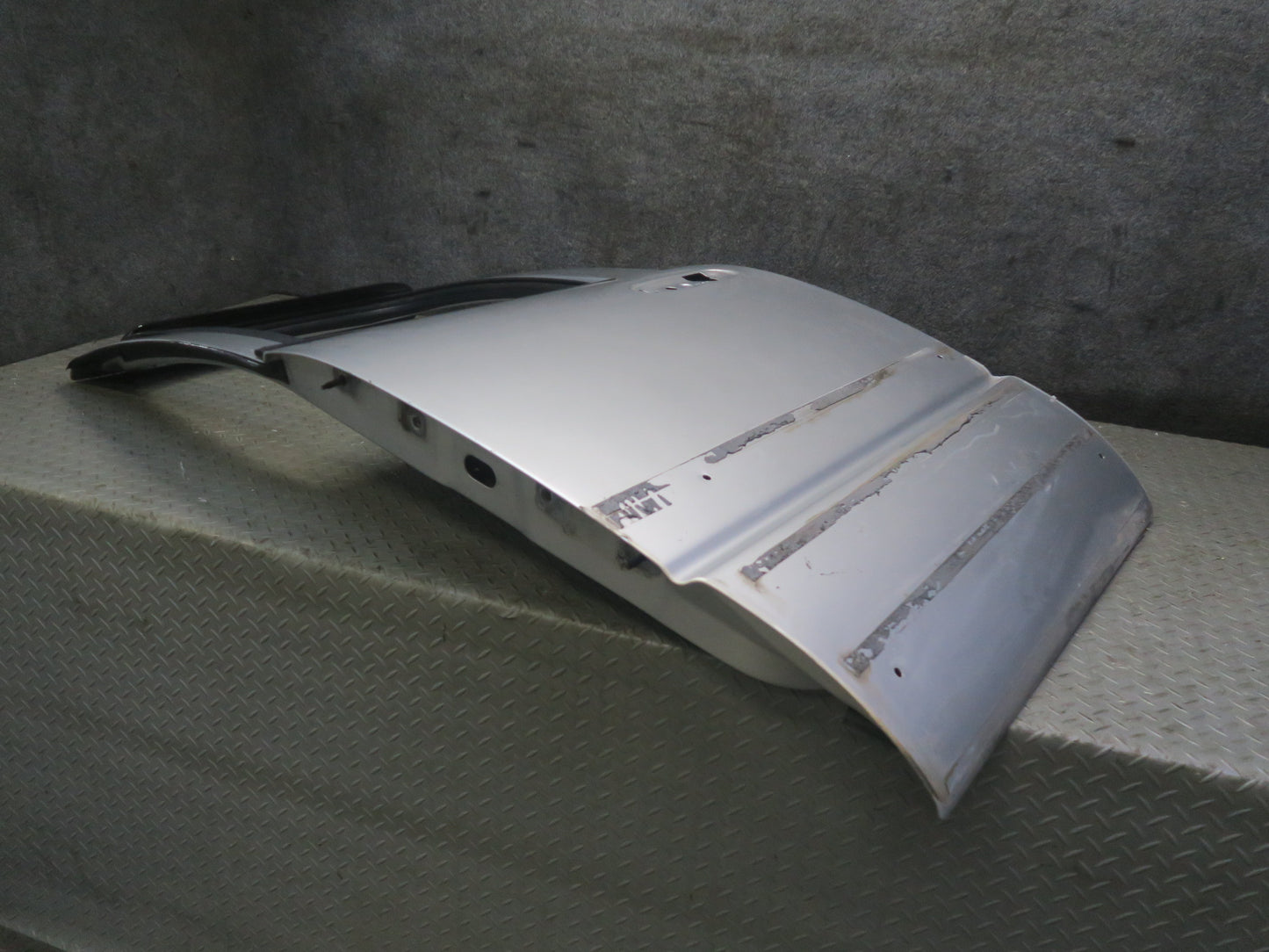 02-08 Dodge RAM 1500 DR Crew CAB Rear Left Door Shell Panel Bright Silver OEM