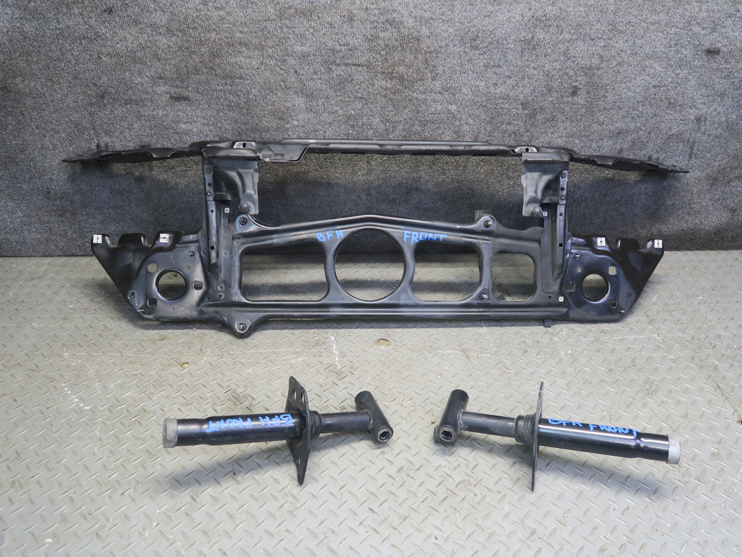 97-03 BMW E39 540i Front Radiator Core Support Panel Reinforcement Shock Set OEM