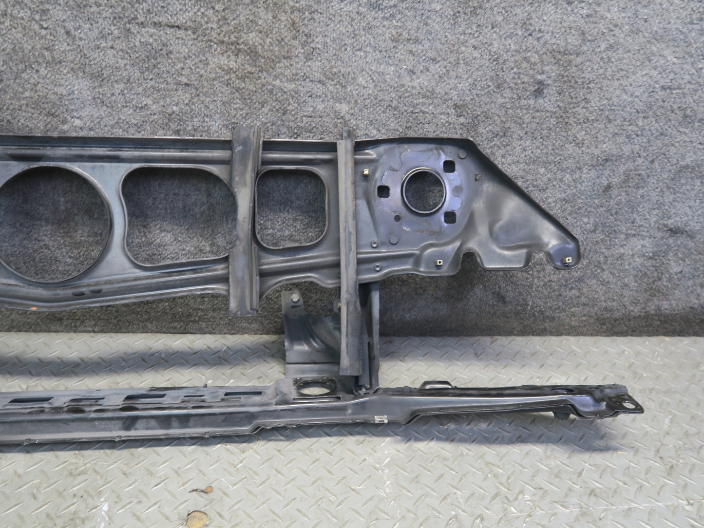 97-03 BMW E39 540i Front Radiator Core Support Panel Reinforcement Shock Set OEM