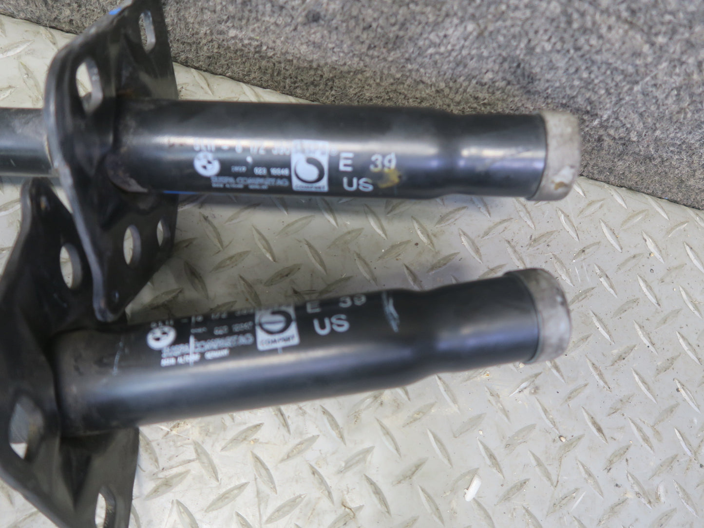 97-03 BMW E39 540i Front Radiator Core Support Panel Reinforcement Shock Set OEM