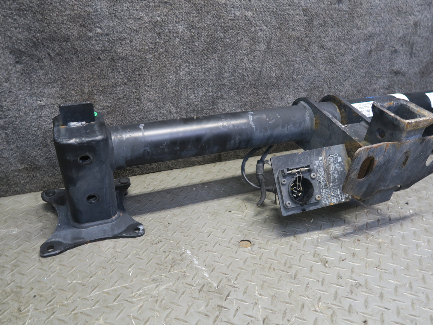 2012-2015 Mercedes X166 W166 Ml-class Rear Trailer Hitch TOW Towing Bar Set
