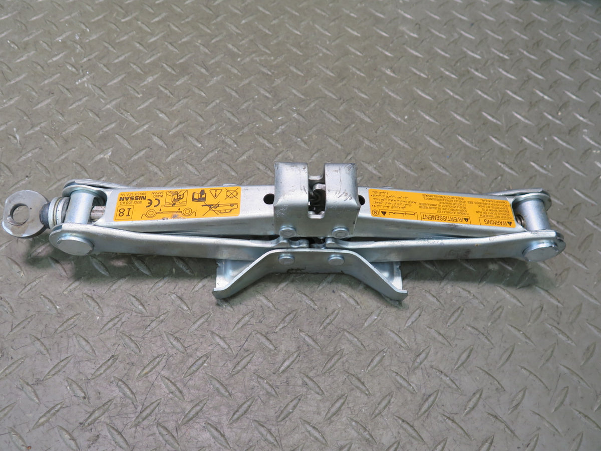 09-20 Nissan Z34 370Z Coupe Trunk Emergency Spare Tire Lift Jack Tool w Foam OEM