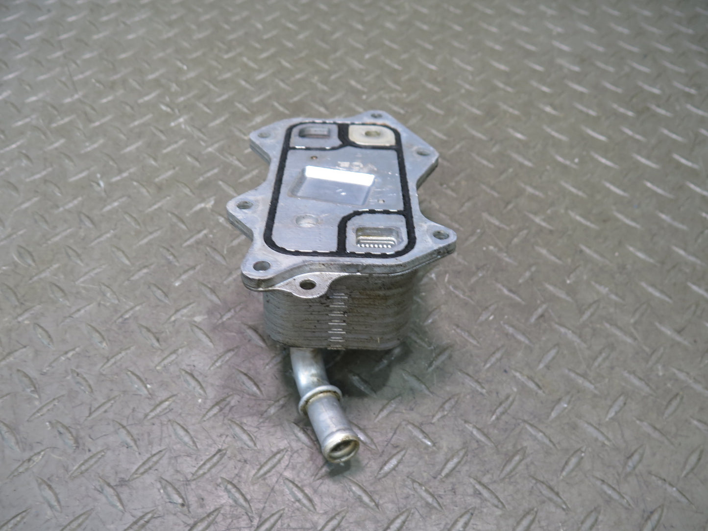 2017-2023 Alfa Romeo Stelvio Engine Motor Oil Cooler 50054024