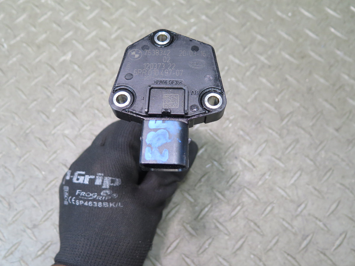2015-2020 BMW F82 F83 M4 S55 Engine Motor Oil Level Sensor 7638342