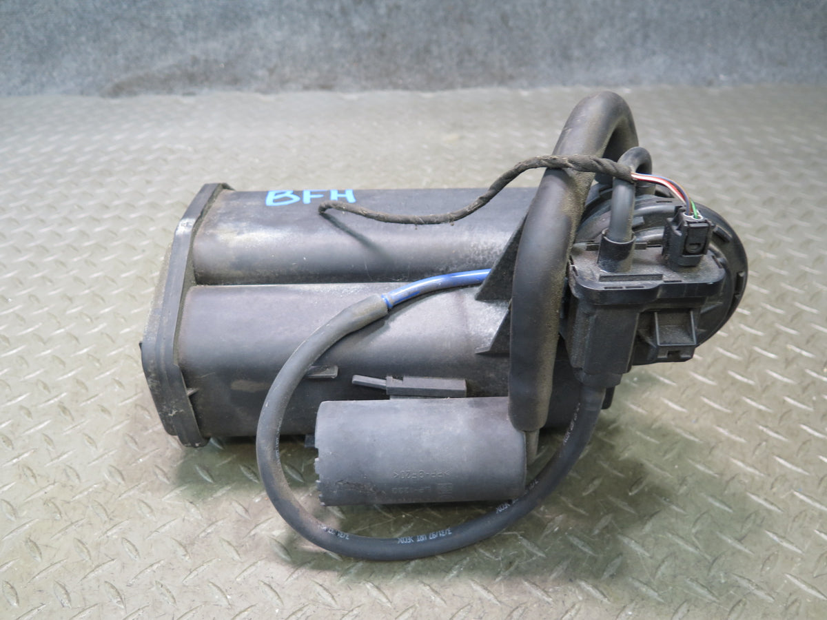 97-00 BMW E39 540i Fuel Evap Vapor Charcoal Canister w Leak Pump & Filter OEM