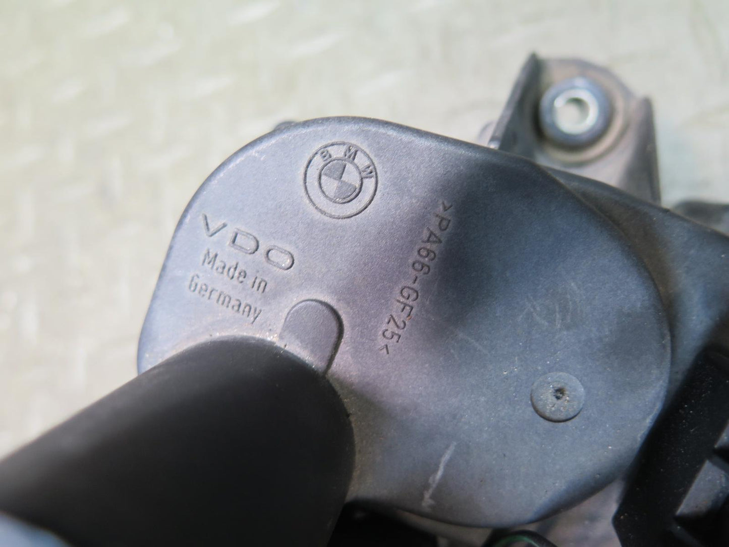 97-98 BMW E39 540i 4.4L M62 Cruise Control Actuator Motor w Cable OEM