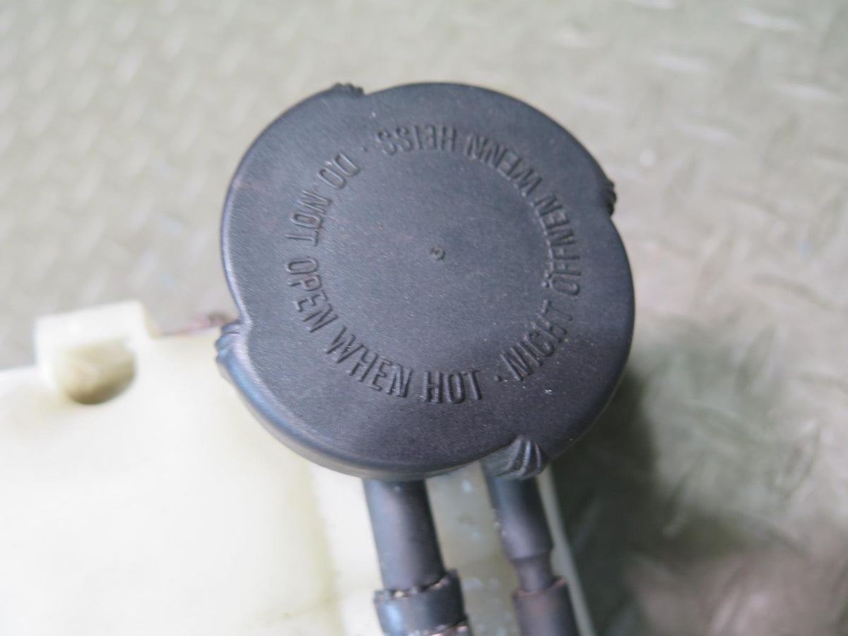 88-91 BMW E30 325i Engine Coolant Expansion Overflow Reservoir Tank 1712641 OEM