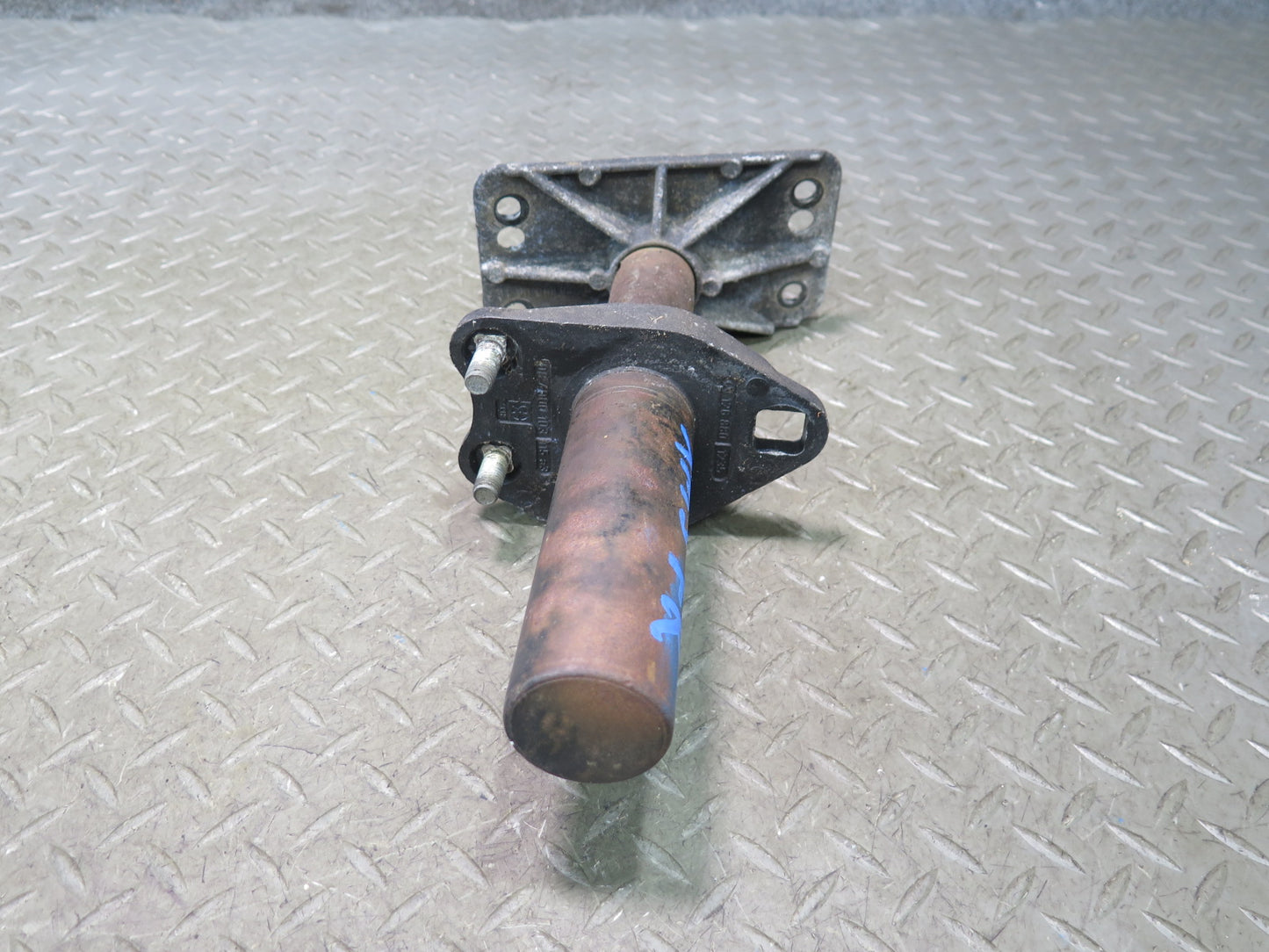 86-91 Mercedes W126 560SEL Set of 2 Front Bumper Impact Reinforcement Shock OEM