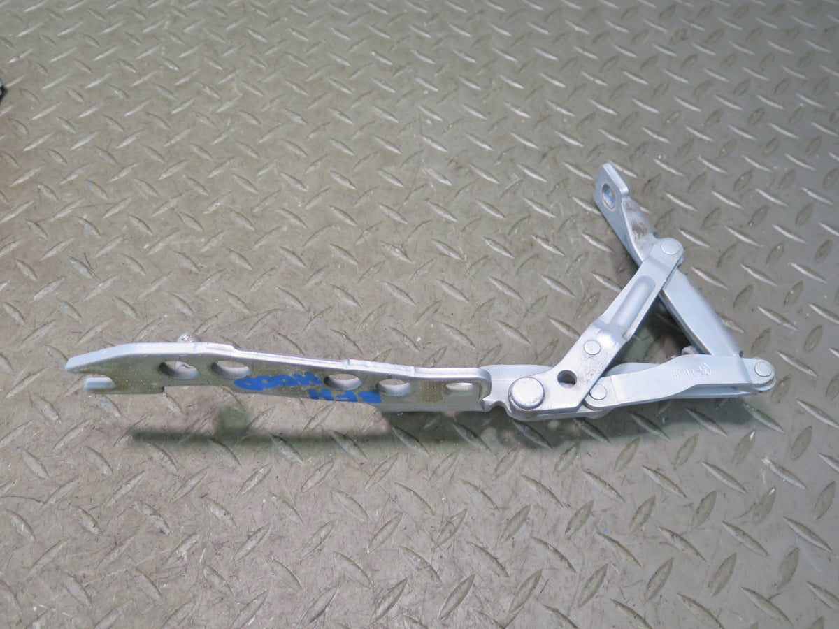 97-03 BMW E39 540i Front Left & Right Hood Bonnet Hinge Set Silver OEM