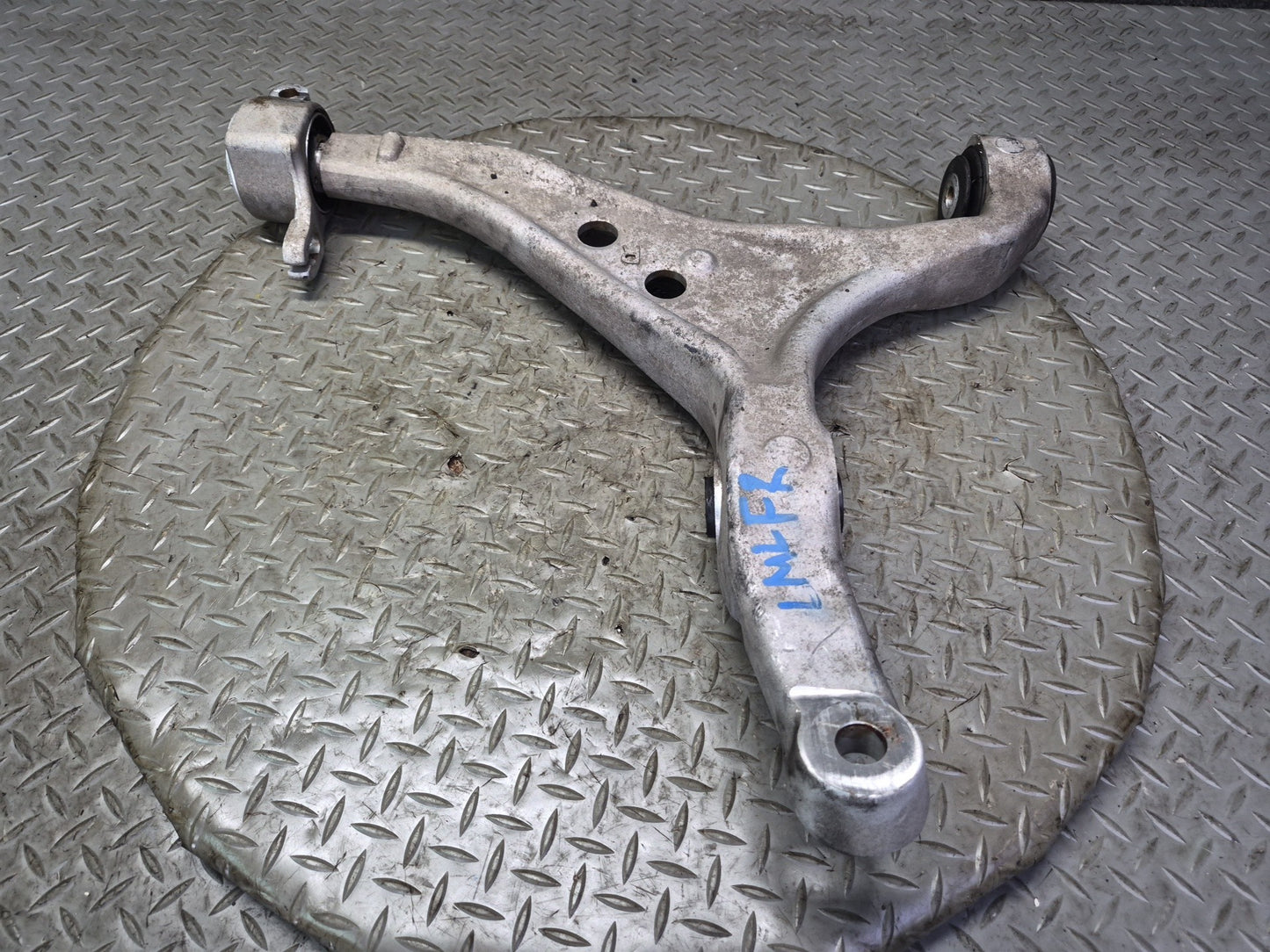 2012-2015 Mercedes X166 W166 ML AWD Front Right Aftermarket Control Arm Set