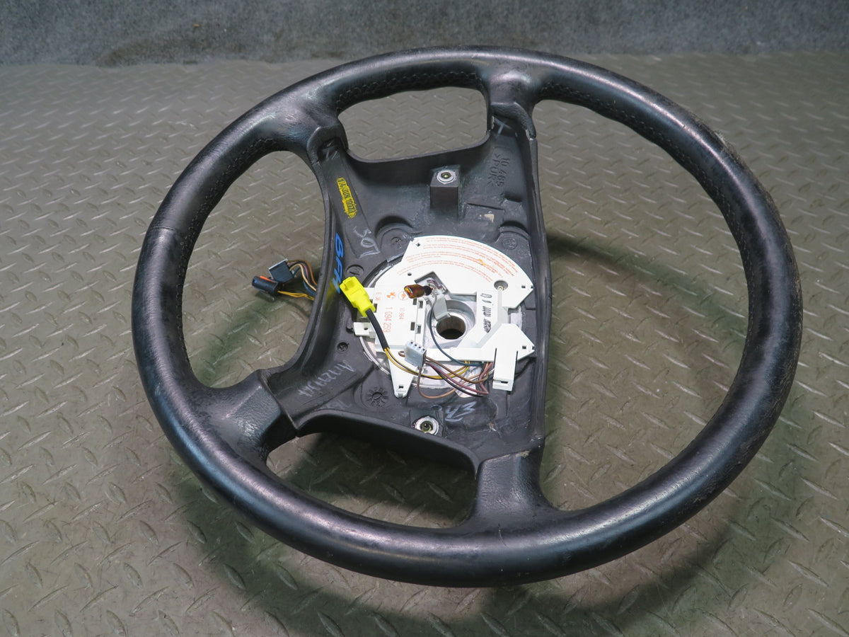 97-99 BMW E39 540i 4 Spoke Leather Steering Black 1094259 Damaged