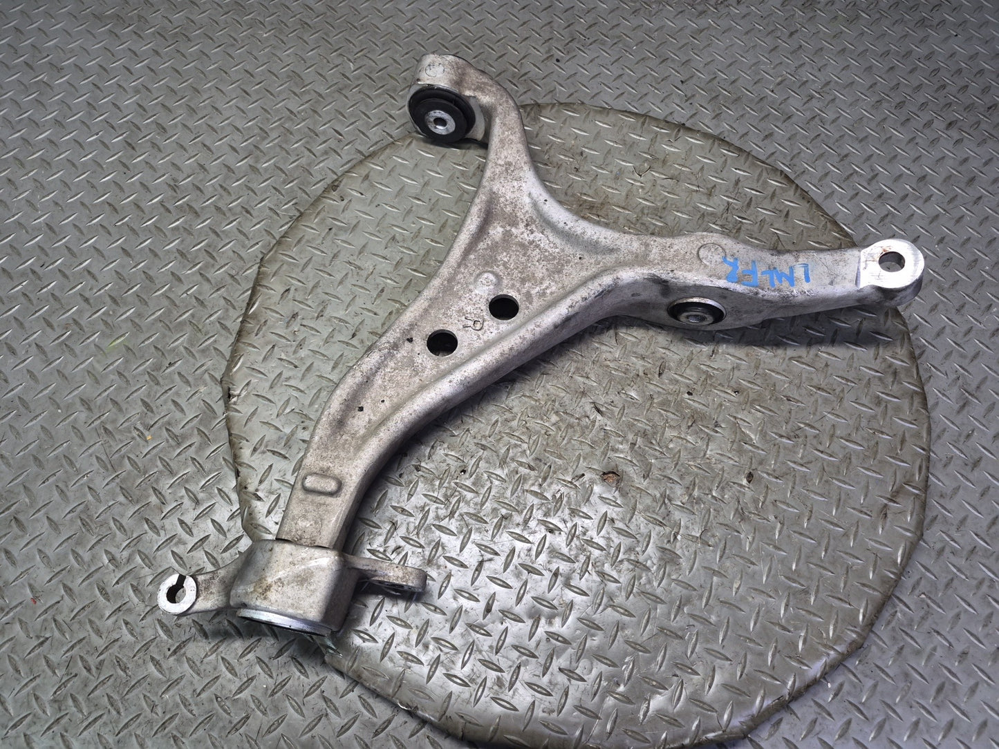 2012-2015 Mercedes X166 W166 ML AWD Front Right Aftermarket Control Arm Set