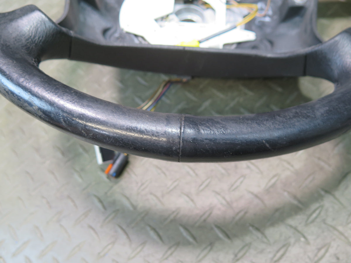 97-99 BMW E39 540i 4 Spoke Leather Steering Black 1094259 Damaged