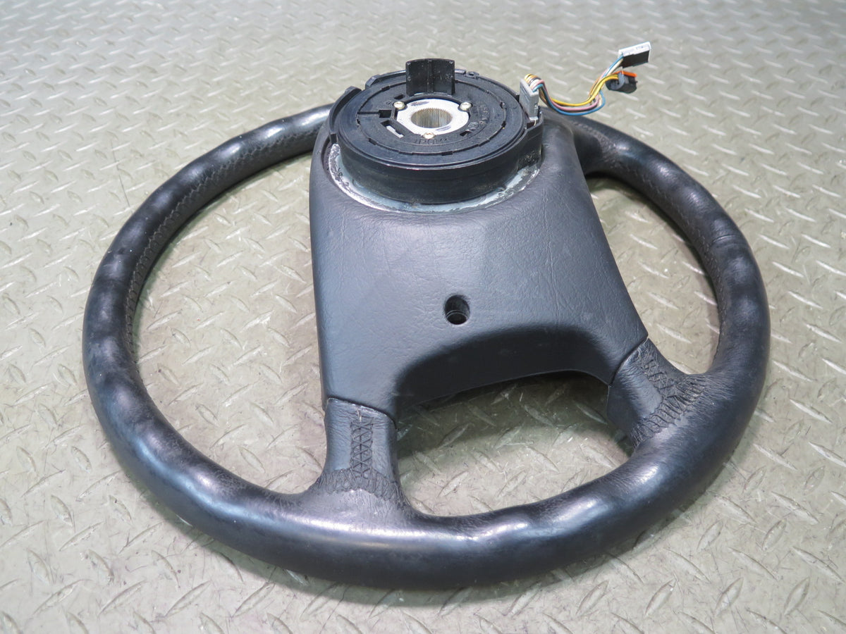 97-99 BMW E39 540i 4 Spoke Leather Steering Black 1094259 Damaged