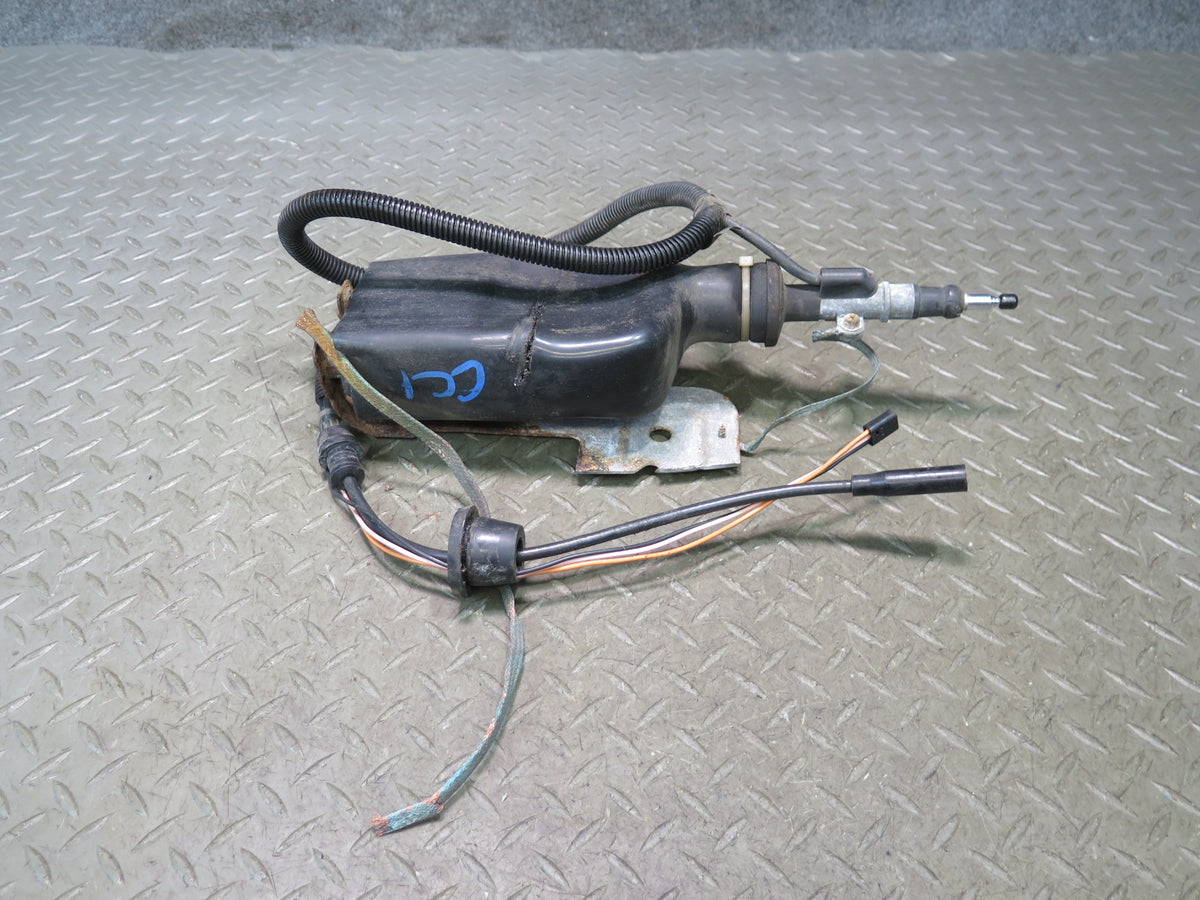 93-96 Chevrolet Corvette C4 Radio Power Antenna Assembly OEM