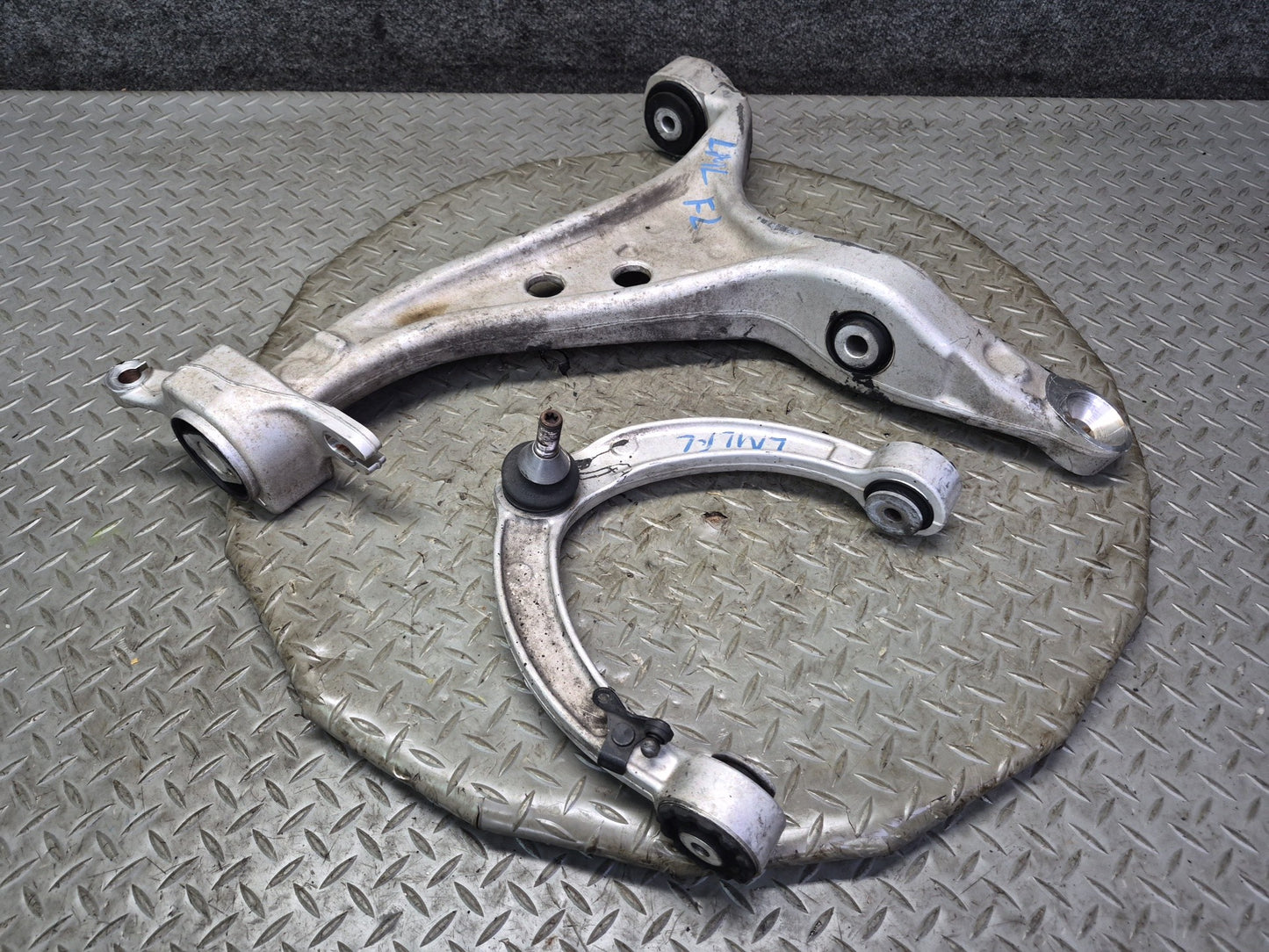 2012-2015 Mercedes X166 W166 ML AWD Front Left Aftermarket Control Arm Set