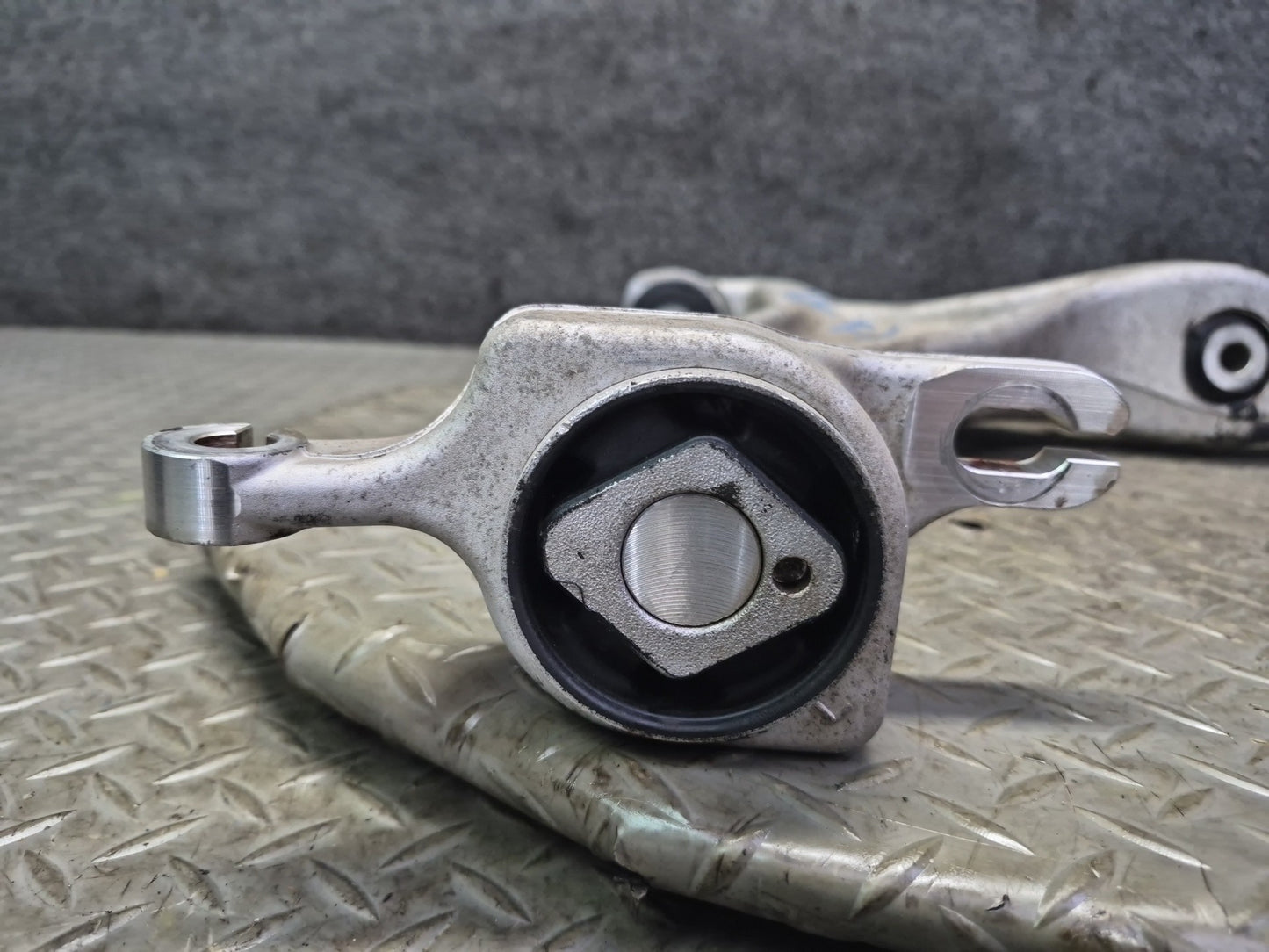 2012-2015 Mercedes X166 W166 ML AWD Front Left Aftermarket Control Arm Set