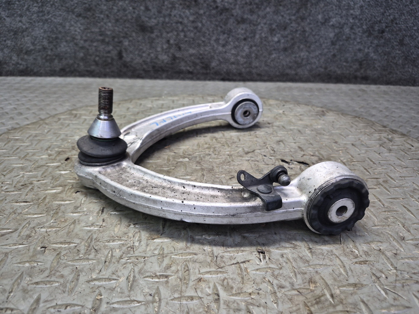 2012-2015 Mercedes X166 W166 ML AWD Front Left Aftermarket Control Arm Set