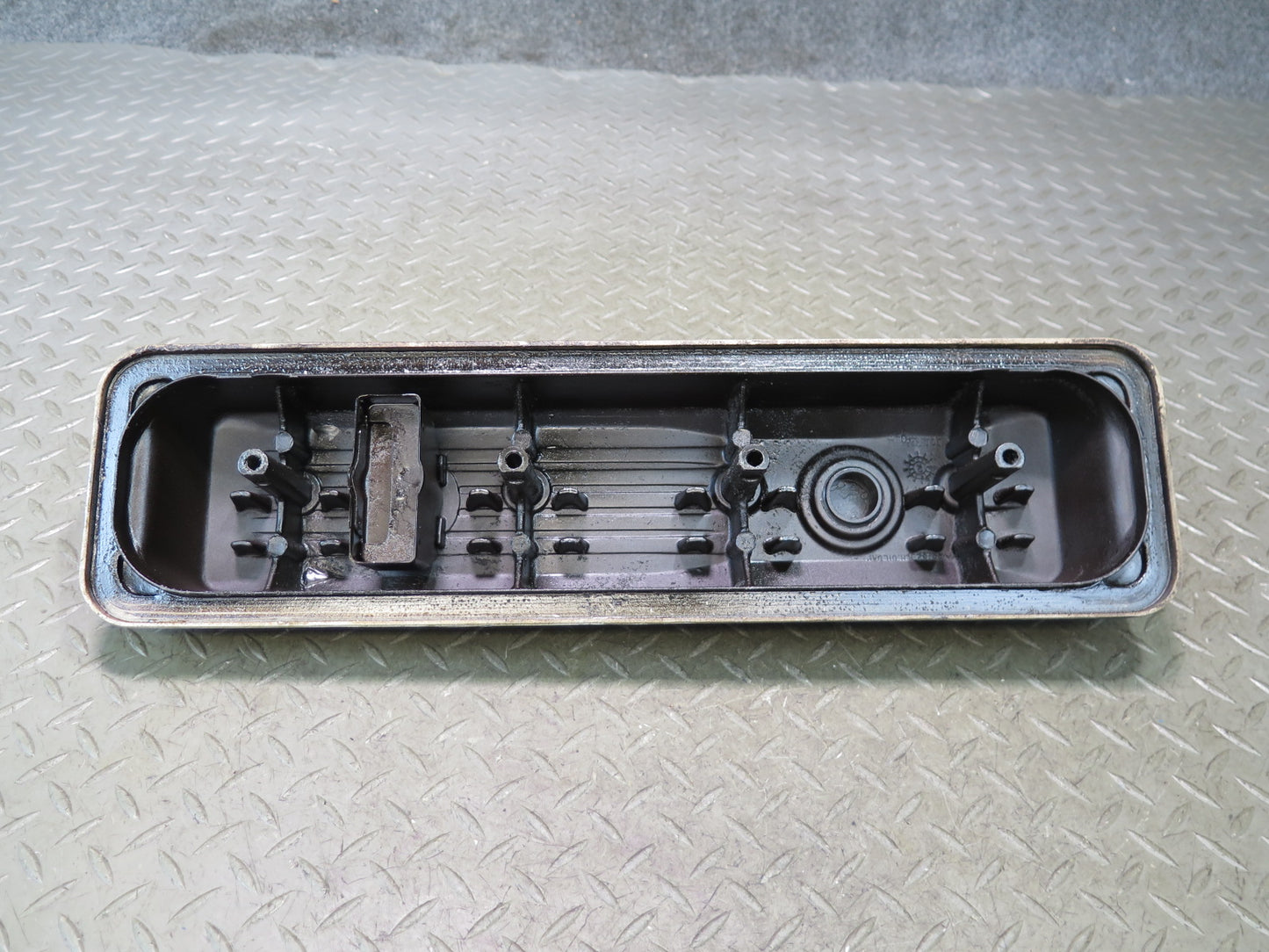 1992 Chevrolet Corvette C4 5.7L LT1 Engine Right Cylinder Head Valve Cover OEM