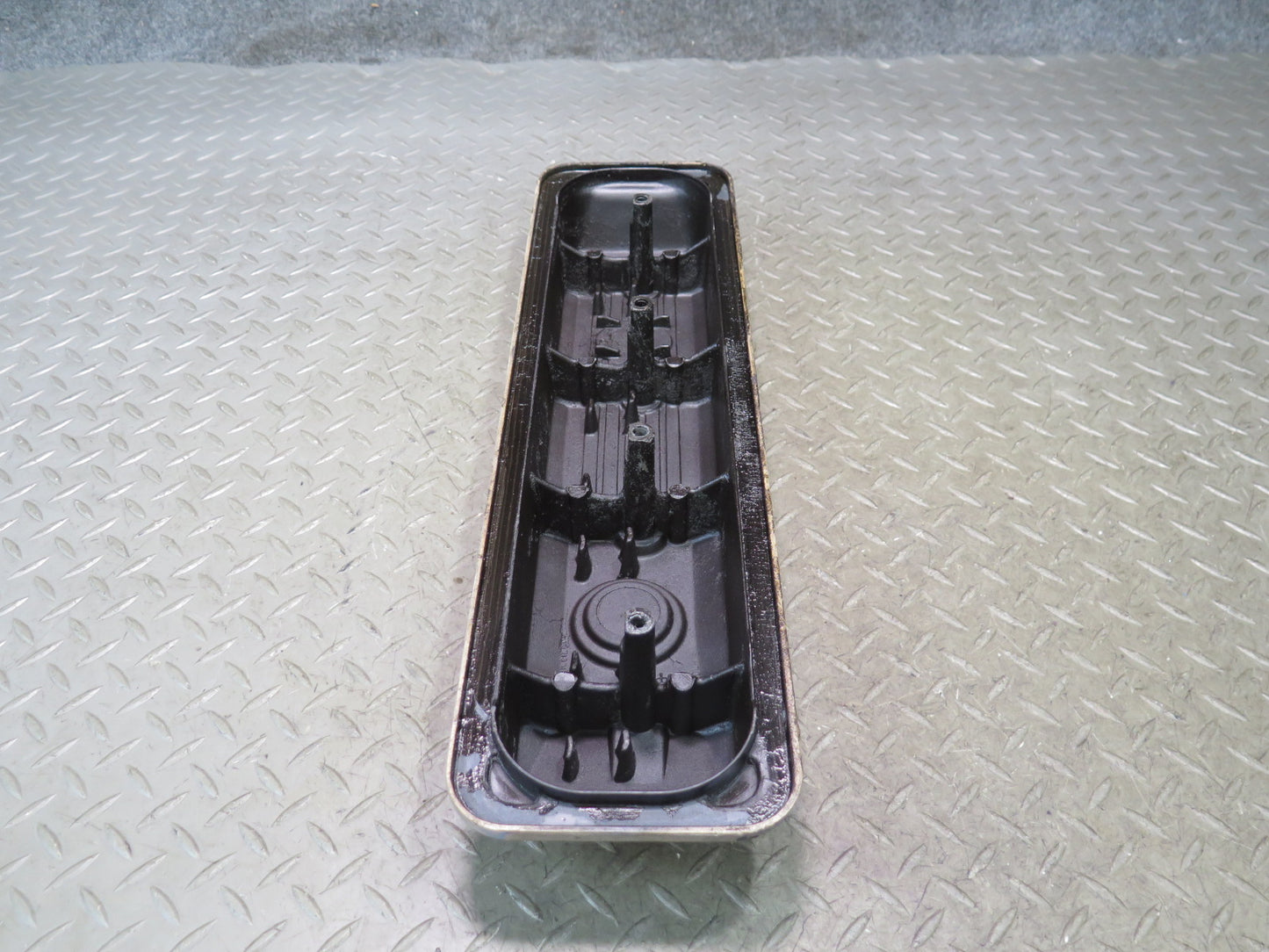 1992 Chevrolet Corvette C4 5.7L LT1 Engine Left Cylinder Head Valve Cover OEM