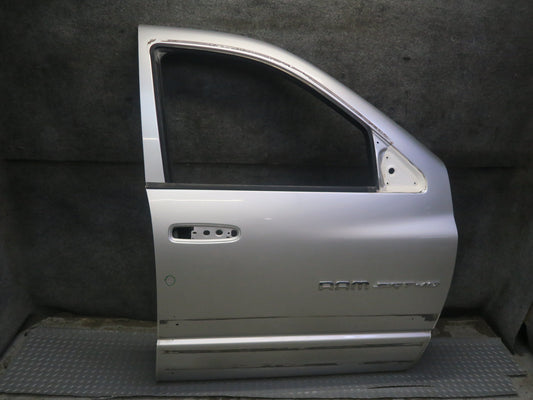 05-06 Dodge RAM 1500 DR Crew CAB SRT10 Front Right Door Shell Panel Damaged