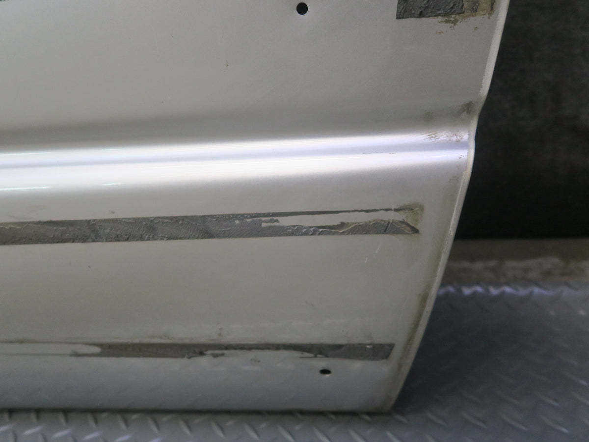 05-06 Dodge RAM 1500 DR Crew CAB SRT10 Front Right Door Shell Panel Damaged