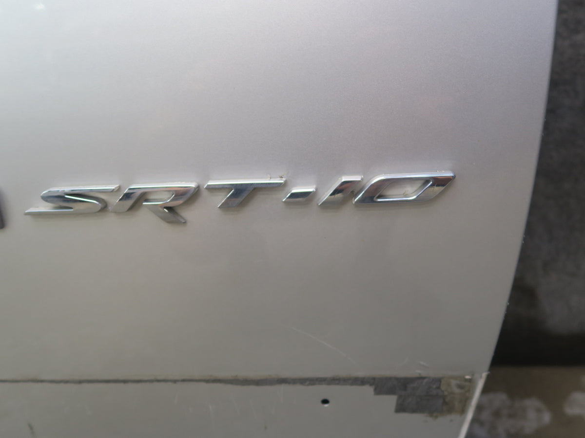 05-06 Dodge RAM 1500 DR Crew CAB SRT10 Front Right Door Shell Panel Damaged