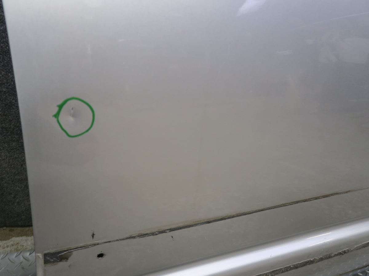 05-06 Dodge RAM 1500 DR Crew CAB SRT10 Front Right Door Shell Panel Damaged
